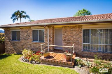 House For Sale - NSW - Bega - 2550 - Charming 3-Bedroom Brick Home in Quiet Cul-de-Sac  (Image 2)