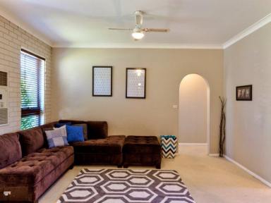 Unit For Lease - NSW - Albury - 2640 - Refurbished 2 Bedroom Townhouse in quiet location  (Image 2)