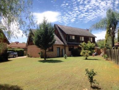 House For Lease - NSW - Thurgoona - 2640 - Unique Chalet style home (Image 2)
