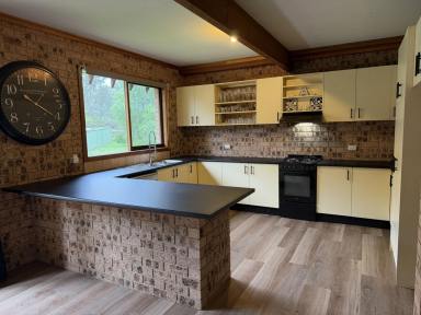 House For Lease - NSW - Thurgoona - 2640 - Unique Chalet style home  (Image 2)