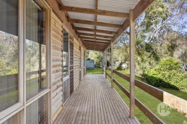 House Auction - VIC - Balnarring Beach - 3926 - A Dream Tulum Log Cabin  (Image 2)