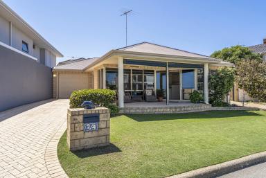 House Sold - WA - Mandurah - 6210 - JUST STEPS TO THE BEST BEACH  (Image 2)