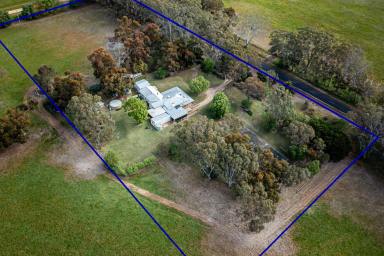 Lifestyle For Sale - VIC - Apsley - 3319 - Glenrowan: aspect, position and opportunity  (Image 2)