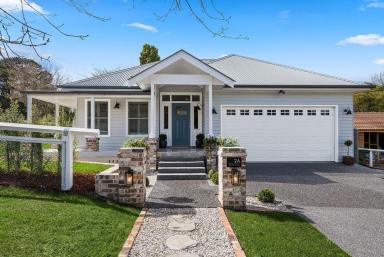 House For Sale - NSW - Bowral - 2576 - IMPECCABLE STYLE & CHARACTER IN A COVETED BOWRAL LOCATION.  (Image 2)