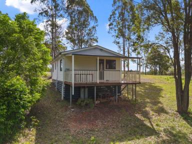 House For Sale - QLD - Glenwood - 4570 - LOOKS LIKE A NEW BUILD  (Image 2)