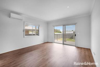 Townhouse For Sale - NSW - Greenwell Point - 2540 - Brand New - Move In Ready  (Image 2)