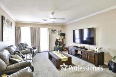 House Sold - VIC - Mildura - 3500 - Spacious Executive Home in Prime Location  (Image 2)