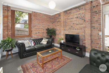 House For Sale - VIC - Ballarat Central - 3350 - Charming Home In The Heart Of Ballarat Central  (Image 2)