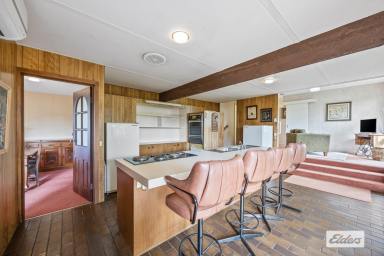 House For Sale - VIC - Ararat - 3377 - Mid-Century Charm in Quiet West End with Natural Light and Endless Potential  (Image 2)