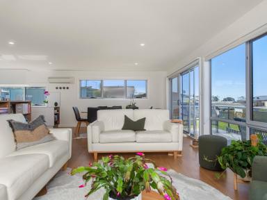 House For Sale - TAS - Bridport - 7262 - Magnificent Townhouse - Outstanding Views - Bridport  (Image 2)