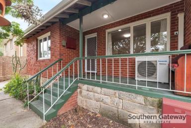 House Sold - WA - Orelia - 6167 - SOLD BY AARON BAZELEY - SOUTHERN GATEWAY REAL ESTATE  (Image 2)