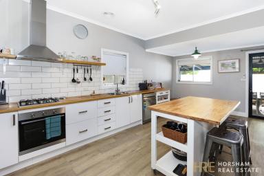 House For Lease - VIC - Horsham - 3400 - Stylish Family Home in Horsham  (Image 2)