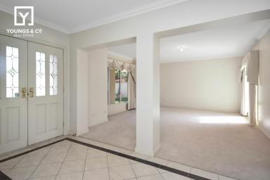 House Auction - VIC - Shepparton - 3630 - Highly Prized Central Shepparton Location!  (Image 2)