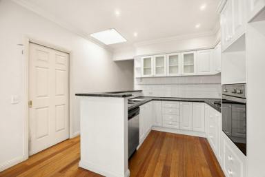 House For Sale - VIC - Bendigo - 3550 - Convenient Living in Prime Locale  (Image 2)