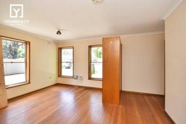 Unit Auction - VIC - Mooroopna - 3629 - Investors & Renovators Opportunity  4 x 2 Bedroom Flats on a Huge 1,928m2 Block  (Image 2)