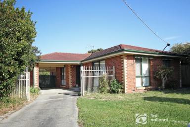 House For Lease - VIC - Cranbourne North - 3977 - Quite Court Location  (Image 2)