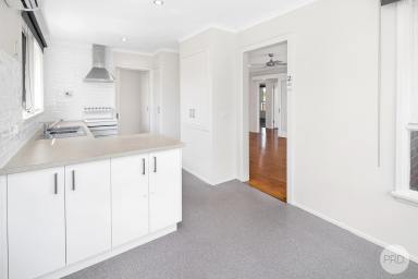 House For Sale - VIC - Wendouree - 3355 - Renovated Gem In Wendouree - Ideal For First Home Buyers Or Investors  (Image 2)