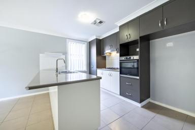 House Leased - NSW - Dubbo - 2830 - Spacious 4 Bedroom Family Home  (Image 2)