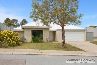 House For Sale - WA - Wellard - 6170 - SPACIOUS FAMILY HOME IN BEST LOCATION!  (Image 2)