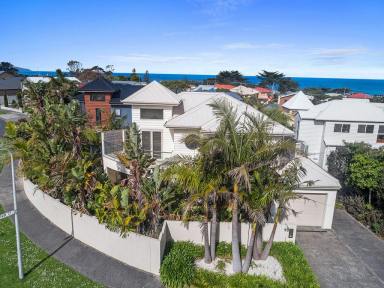 House For Sale - VIC - Apollo Bay - 3233 - EVER DREAMED OF LIVING IN A RESORT ?  (Image 2)