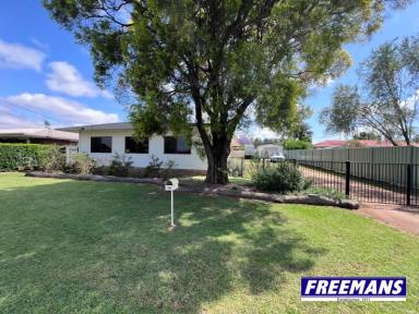 House For Sale - QLD - Kingaroy - 4610 - Tidy home, located in the rich red soils of Hospital hill  (Image 2)