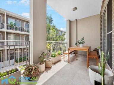 Apartment For Sale - NSW - North Kellyville - 2155 - Stylish, Modern Apartment with Study and Secure Parking in North Kellyville  (Image 2)