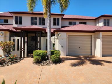 Townhouse For Sale - QLD - Cardwell - 4849 - Absolute Waterfront Luxury Townhouse in Cardwell - Vacant Possession  (Image 2)