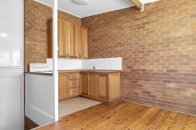 Unit Leased - QLD - Rangeville - 4350 - 1 Bedroom Unit with built-in wardrobe  (Image 2)