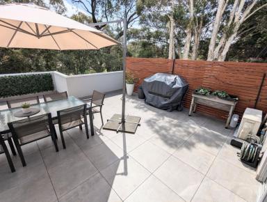 Unit For Sale - VIC - Murrumbeena - 3163 - Stunning Park View Penthouse  (Image 2)