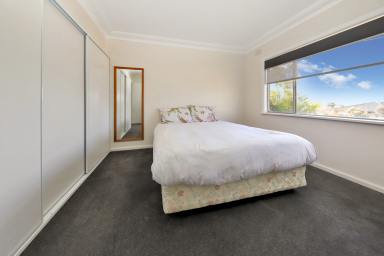 House Leased - NSW - Tumut - 2720 - Cosy 4 Bedroom Home  (Image 2)