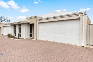 Unit For Sale - WA - Tapping - 6065 - Contemporary 3 Bedroom Gem in Tapping – Perfect for First Home Buyers & Savvy Investors!  (Image 2)