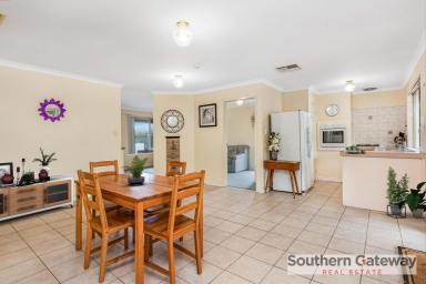 House Leased - WA - Leda - 6170 - Charming Family Home in Leda  (Image 2)