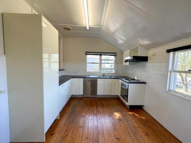 House For Lease - NSW - Cooma - 2630 - 3 Koonee Avenue  (Image 2)