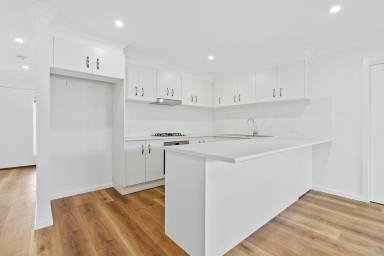 House Leased - NSW - South Nowra - 2541 - Brand New 3 Bedroom Home  (Image 2)