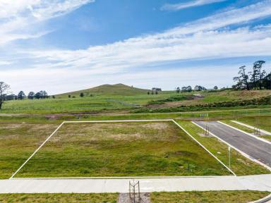 Residential Block For Sale - NSW - Moss Vale - 2577 - Registered Land - Corner Allotment (Image 2)