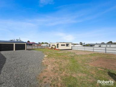 House For Sale - TAS - Swansea - 7190 - Affordable 'As New' Home & Shed Package - Weekender or Permanent Living  (Image 2)