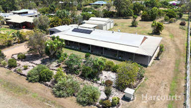 House For Sale - QLD - Branyan - 4670 - Spacious Acreage Just Minutes from Sugarland Shopping Centre!  (Image 2)