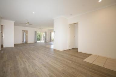 House Leased - QLD - Gordonvale - 4865 - 8/11/24- Application approved - Freshly Painted Interior - Fully Airconditioned - New Vinyl Flooring  (Image 2)