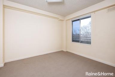 Apartment For Lease - NSW - Wagga Wagga - 2650 - Home with a view  (Image 2)