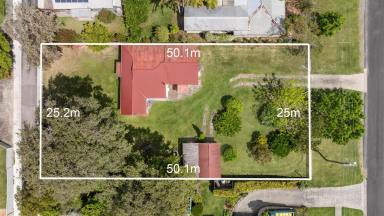 House Auction - NSW - Huskisson - 2540 - Prime Coastal Development Opportunity  (Image 2)