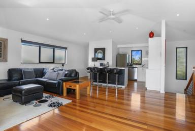 Townhouse For Lease - VIC - Apollo Bay - 3233 - A getaway holiday house  (Image 2)