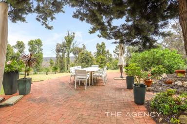 Acreage/Semi-rural For Sale - WA - Gidgegannup - 6083 - "The Homestead"  (Image 2)