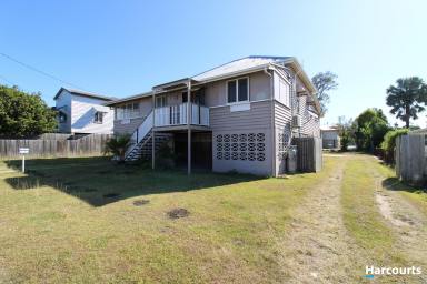 House For Sale - QLD - Bundaberg South - 4670 - Classic Queenslander Charm in the heart of Bundaberg!  (Image 2)