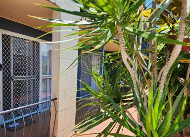 Unit For Sale - QLD - Cardwell - 4849 - 1 bedroom, 1 bathroom  Unit on Victoria Street  (Image 2)