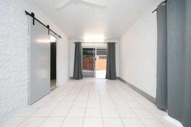 Unit For Lease - QLD - Holloways Beach - 4878 - Fully Renovated - Small Office - 40m From Beach - Fenced Yard - Carport  (Image 2)