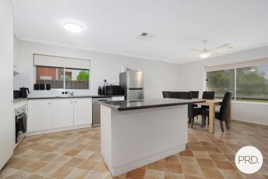 House For Sale - NSW - Howlong - 2643 - EXCELLENT INVESTMENT OPPORTUNITY  (Image 2)