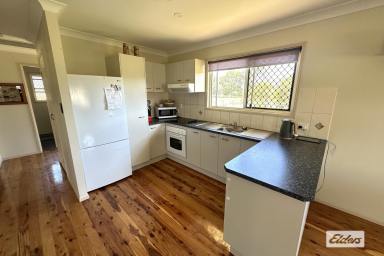 House For Sale - QLD - Laidley - 4341 - Walk in & Enjoy!  (Image 2)