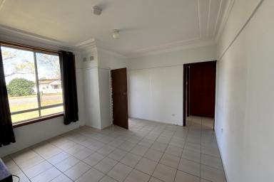 House For Lease - NSW - Raymond Terrace - 2324 - Spacious 3-Bedroom Home with Large Fenced Yard (Image 2)