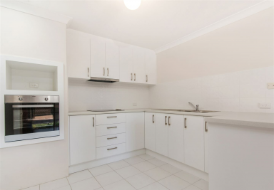 Unit For Sale - WA - Shoalwater - 6169 - Easy Living Moments from the Beach  (Image 2)