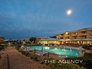 Serviced Apartment For Sale - WA - Broadwater - 6280 - Luxury By the Sea, Why Not Treat Yourself  (Image 2)